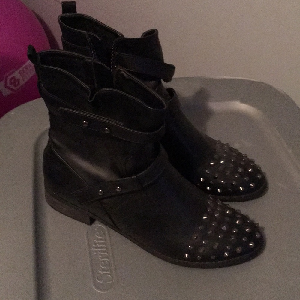 Forever 21 Size 8 Boots